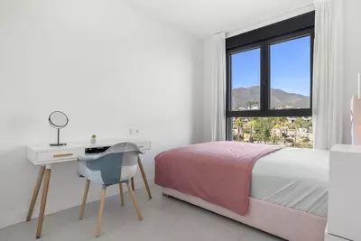 Middle Floor Apartment in Estepona
