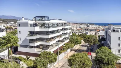 Middle Floor Apartment in Estepona