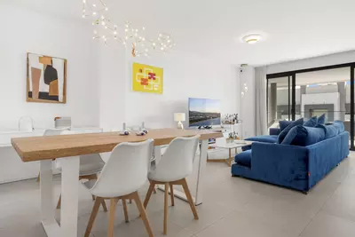 Middle Floor Apartment in Estepona