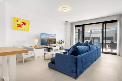 Middle Floor Apartment in Estepona