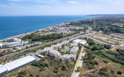 Middle Floor Apartment in Estepona