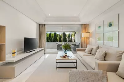 Middle Floor Apartment in Marbella