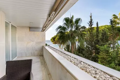 Middle Floor Apartment in Marbella