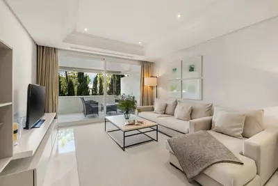Middle Floor Apartment in Marbella