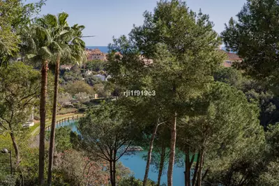 Middle Floor Apartment in Elviria