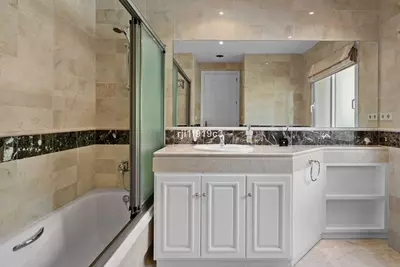 Middle Floor Apartment in Elviria