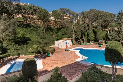 Middle Floor Apartment in Elviria