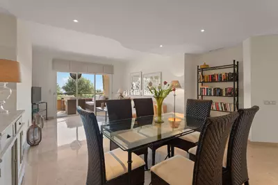 Middle Floor Apartment in Elviria