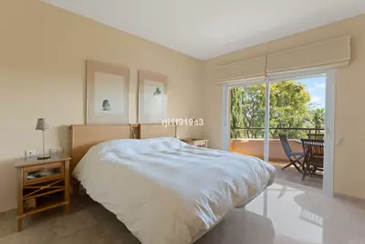 Middle Floor Apartment in Elviria