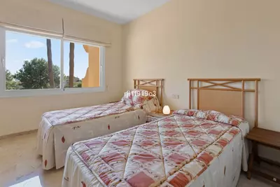 Middle Floor Apartment in Elviria