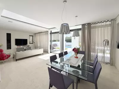 Detached Villa in Nueva Andalucía