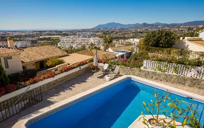 Detached Villa in Nueva Andalucía
