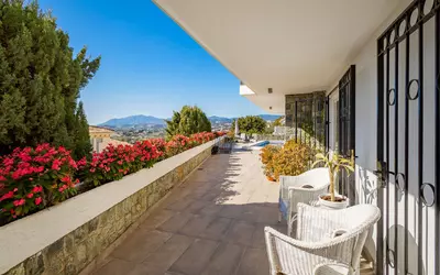 Detached Villa in Nueva Andalucía