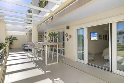 Middle Floor Apartment in Puerto Banús