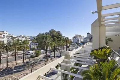 Middle Floor Apartment in Puerto Banús