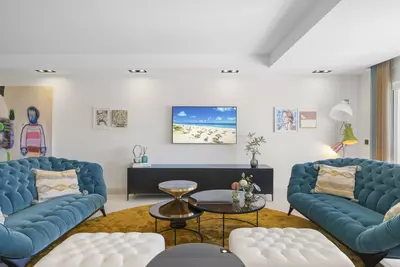 Middle Floor Apartment in Puerto Banús