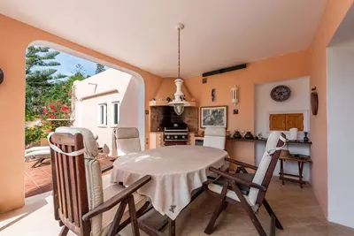 Detached Villa in El Paraiso