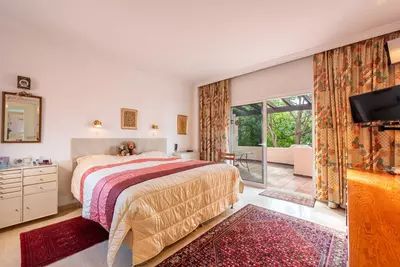 Detached Villa in El Paraiso