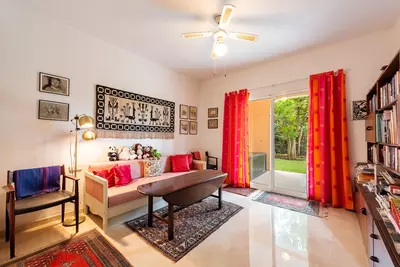 Detached Villa in El Paraiso