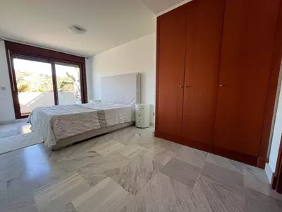 Middle Floor Apartment in Benahavís