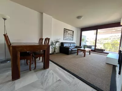 Middle Floor Apartment in Benahavís