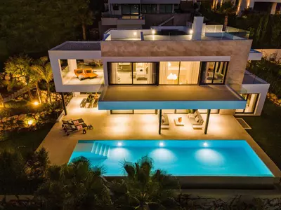 Detached Villa in Nueva Andalucía