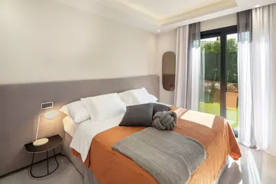 Detached Villa in Nueva Andalucía