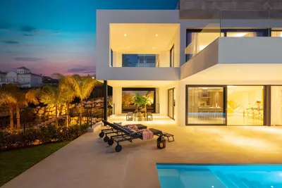 Detached Villa in Nueva Andalucía