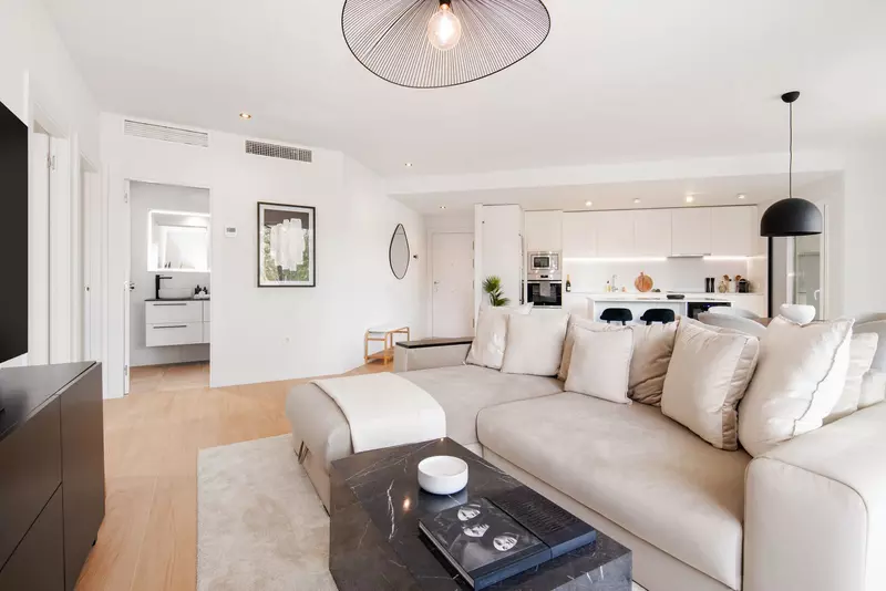 Middle Floor Apartment in Nueva Andalucía