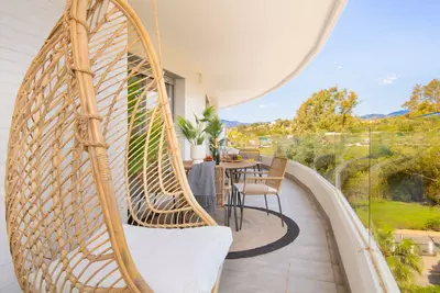 Middle Floor Apartment in Nueva Andalucía