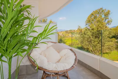 Middle Floor Apartment in Nueva Andalucía