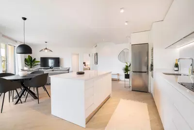 Middle Floor Apartment in Nueva Andalucía