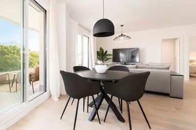 Middle Floor Apartment in Nueva Andalucía