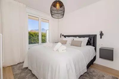 Middle Floor Apartment in Nueva Andalucía