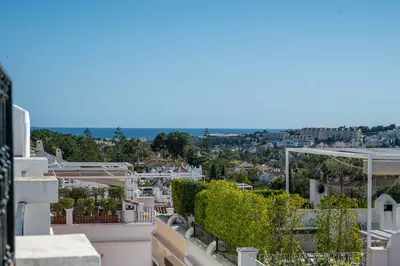 Townhouse in Nueva Andalucía