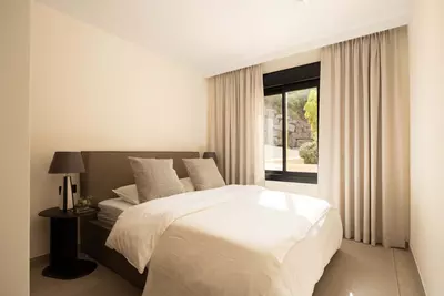 Middle Floor Apartment in Nueva Andalucía