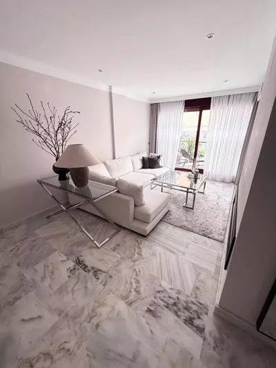 Middle Floor Apartment in Benahavís