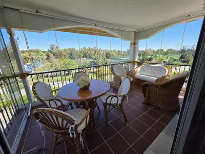 Middle Floor Apartment in Nueva Andalucía