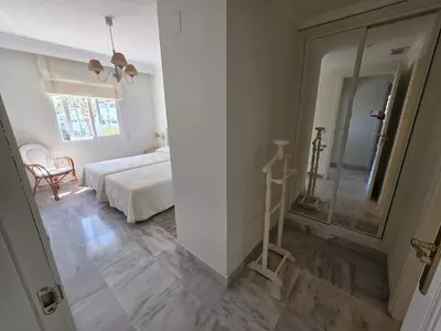 Middle Floor Apartment in Nueva Andalucía