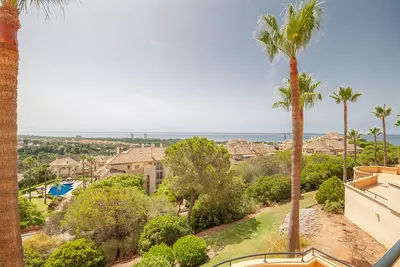 Middle Floor Apartment in Elviria