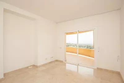 Middle Floor Apartment in Elviria