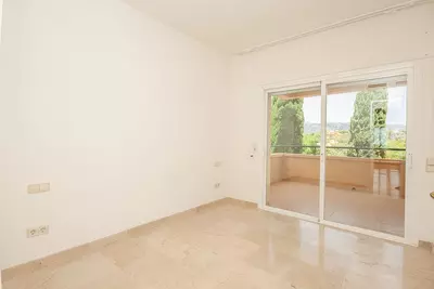 Middle Floor Apartment in Elviria