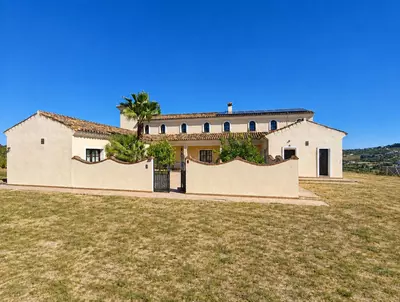 Finca - Cortijo in Casares