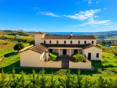Finca - Cortijo in Casares