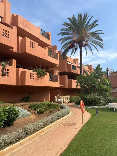 Middle Floor Apartment in Cabopino