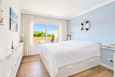 Middle Floor Apartment in Cabopino