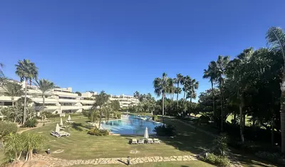Middle Floor Apartment in Marbella