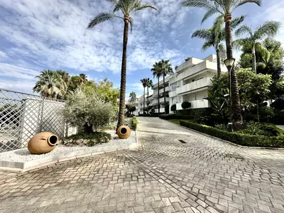 Middle Floor Apartment in Marbella