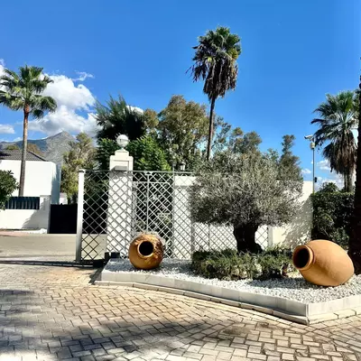 Middle Floor Apartment in Marbella