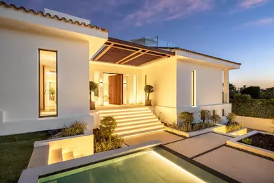 Detached Villa in Nueva Andalucía